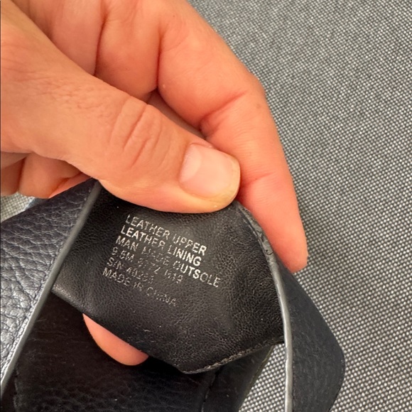 Tory Burch Jolie Flat Thong Tumbled Leather Sandal Shoes - Black Sz 9.5 Preppy - Picture 8 of 8